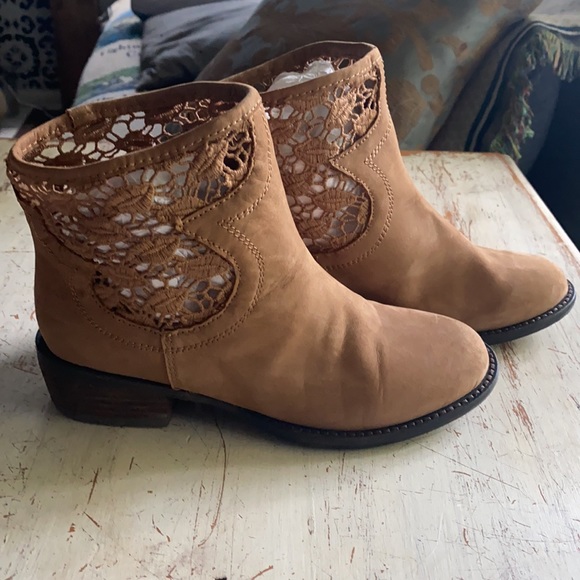 Very Volatile Stevie Woman Tan Ankle Boots size 6 - Picture 10 of 10
